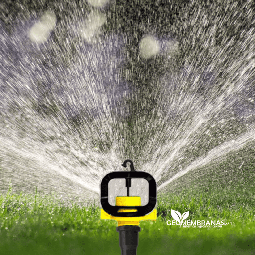 Microaspersor Roscado Antimosquito 1/2” es la solución ideal para sistemas de riego por microaspersión en jardines, huertos, invernaderos y cultivos agrícolas.